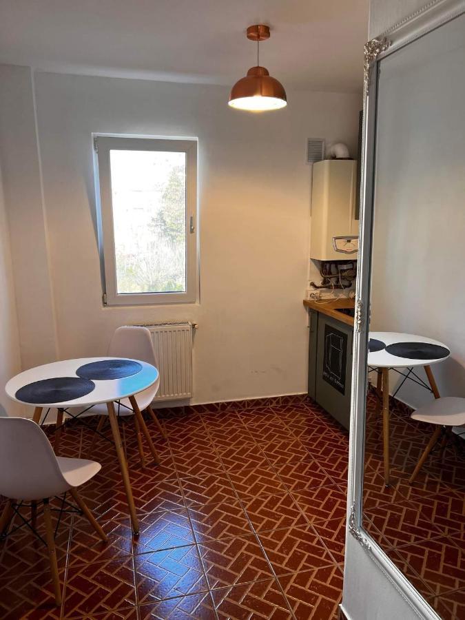 Garsoniera Flamingo Garii 4 * Braşov